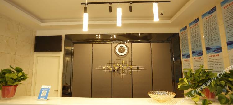 泰兴夜泊假日酒店(鼓楼广场仁和楼店)图片