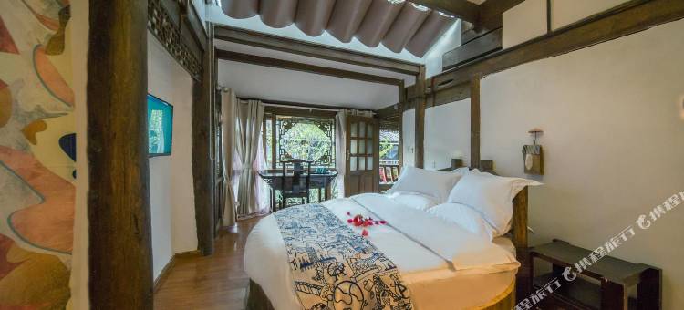 丽江古城自然醒客栈(忠义市场店)图片