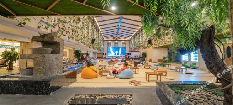 俪人汤泉酒店(大同南站万达广场店)图片