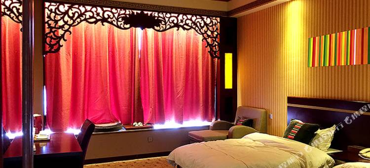 香格里拉普达措悠幽庄园图片