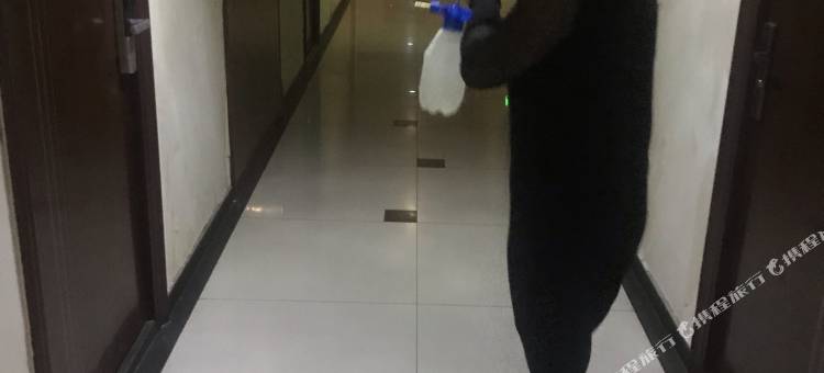 华宇民宿(西安钟楼地铁站回民街店)图片