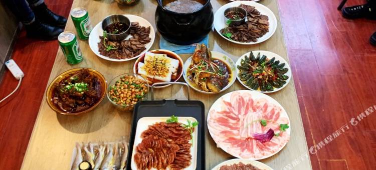 拉萨半人间客栈(八廓街店)图片