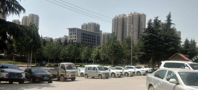 遇喜轻奢酒店(郑州机电工程学院店)图片