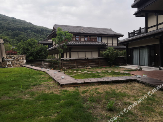 云栖花下院