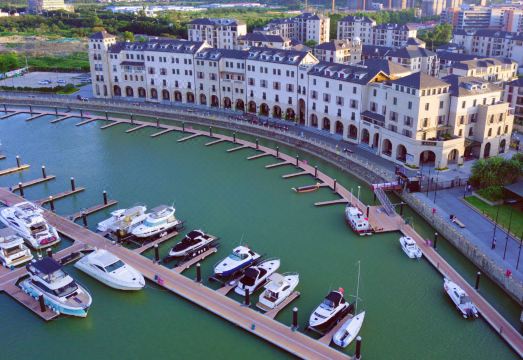 广州南沙游艇会石奥客栈外景图