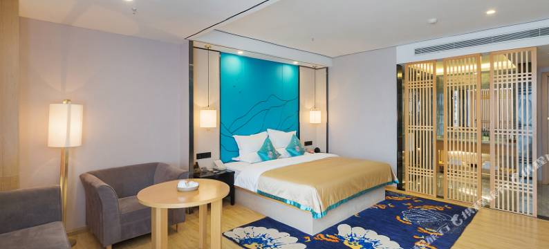 安宁汉唐玺悦酒店(砂之船奥特莱斯店)图片