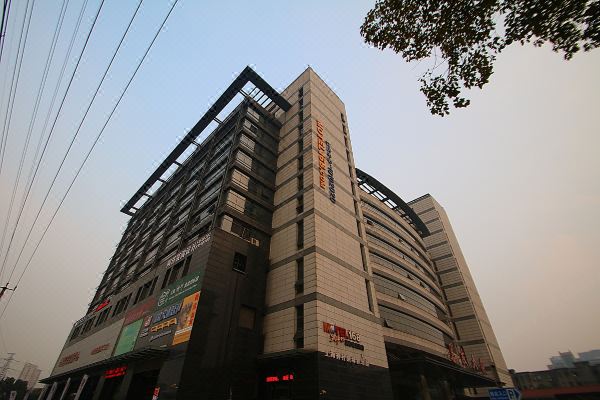 莫泰168上海虹桥枢纽七莘路地铁站店