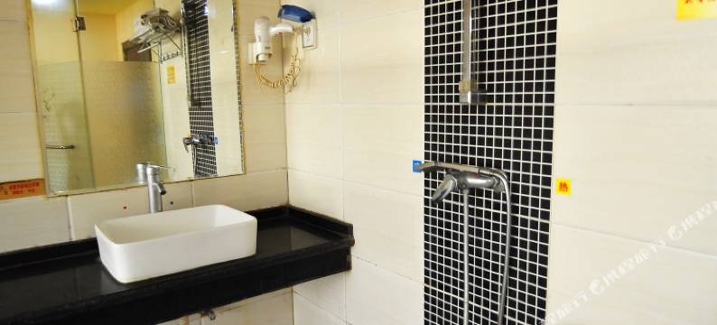 贵阳云岩鑫宝宾馆图片