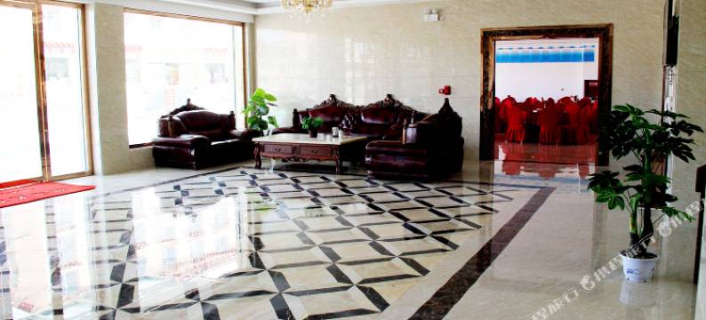 理塘轩源大酒店图片