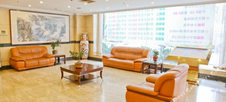 OYO聚贤大酒店(合肥和平路安纺总厂店)图片