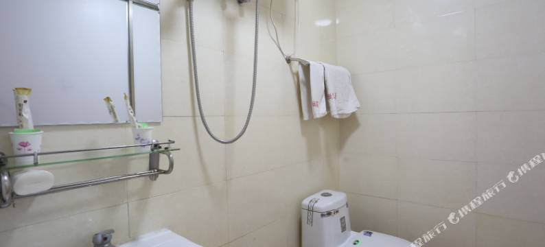 长春市乐乐时尚宾馆(吉大一院店)图片