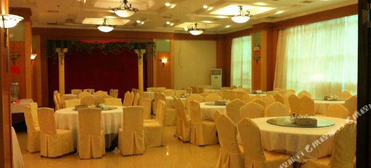 泸水君鼎华悦大酒店图片