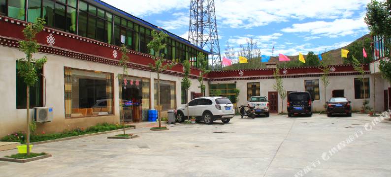 贡嘎龙港宾馆图片