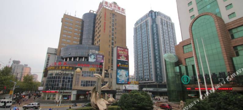 维也纳酒店(上海宝山淞滨路地铁站店)图片