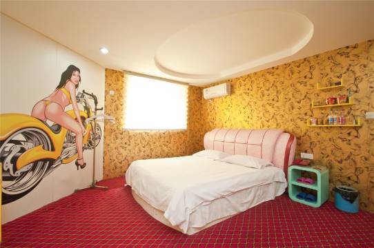 月半弯时尚客栈(济宁南门总店)