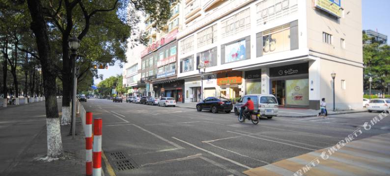 六点伴连锁酒店(东莞长安万科地王广场店)图片