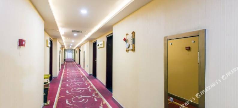 鑫柜商务酒店(石嘴山大武口步行街店)图片