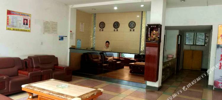 龙金贵宾楼酒店(隆回汽车东站人民广场店)图片