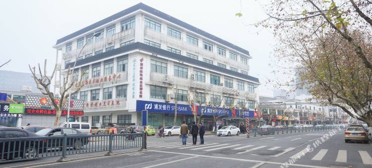 万泰宾馆(苏州石路广济南路地铁站店)图片