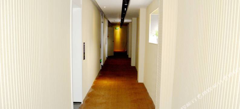 荆州艾米时尚酒店图片