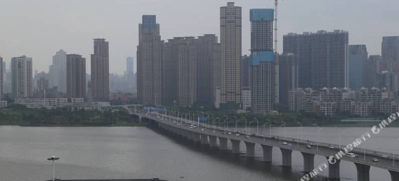 艾欧尼亚电竞酒店(武汉楚河汉街万达店)图片