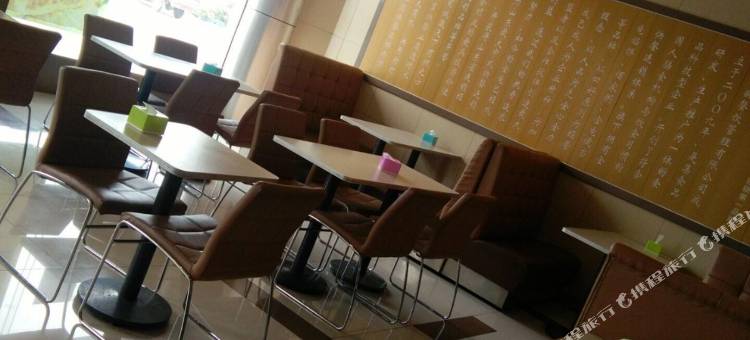 都市118连锁酒店(费县探沂店)图片