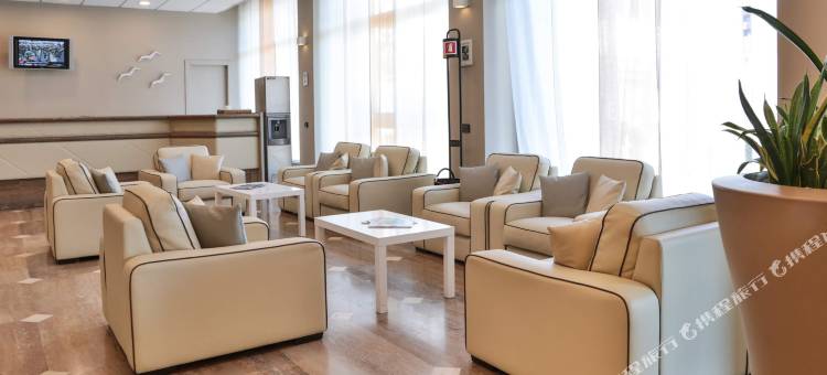 米兰康塔莎乔兰德乌娜威公寓酒店(UNA Hotels Hotel & Residence Contessa Jolanda Milano)图片