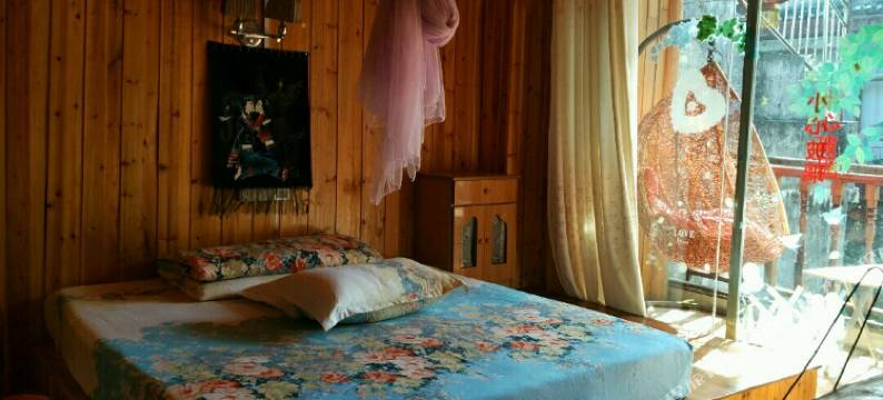 凤凰缘湘聚客栈图片