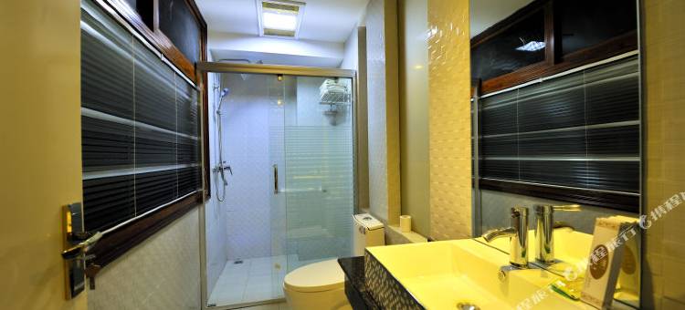 雅江雅静酒店图片