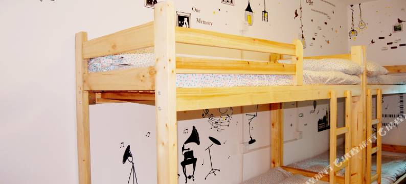 街角青年旅舍(哈尔滨中央大街店)图片