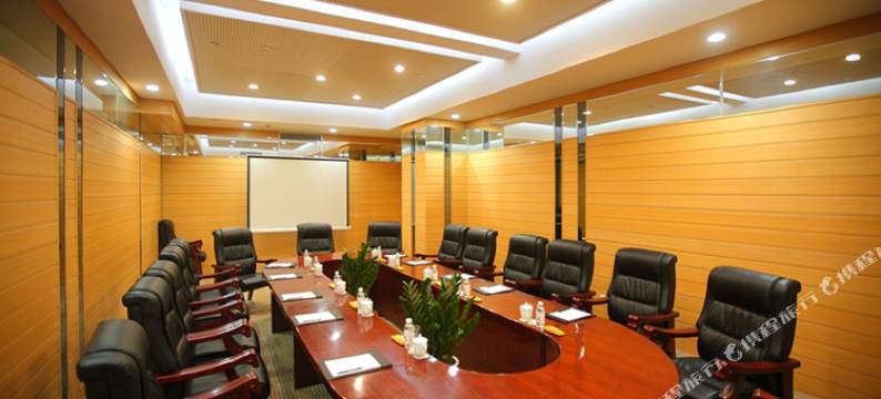 青岛山孚大酒店图片