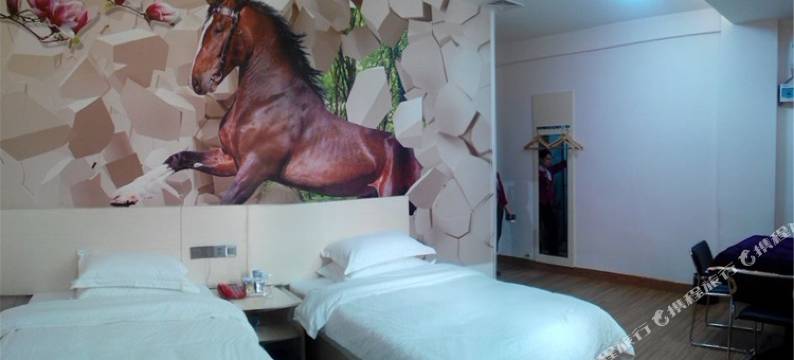 桂平金燕子主题酒店图片