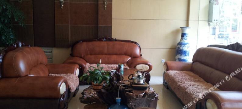 宣威聚福酒店(新北站美奂公园店)图片