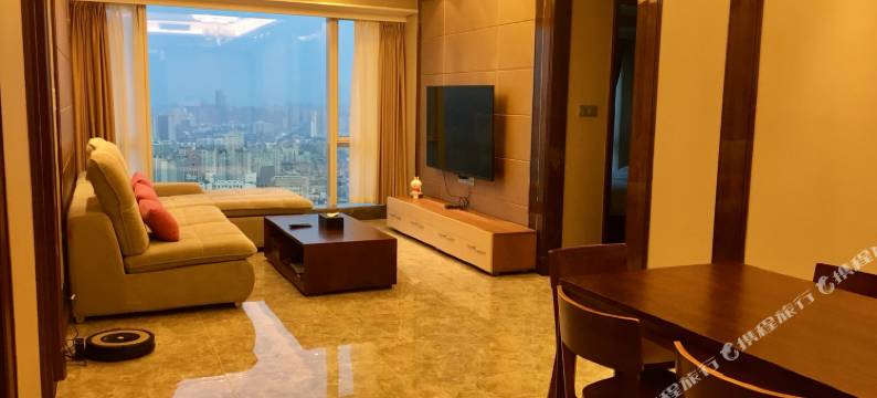 成都270度全落地窗观景房普通公寓图片