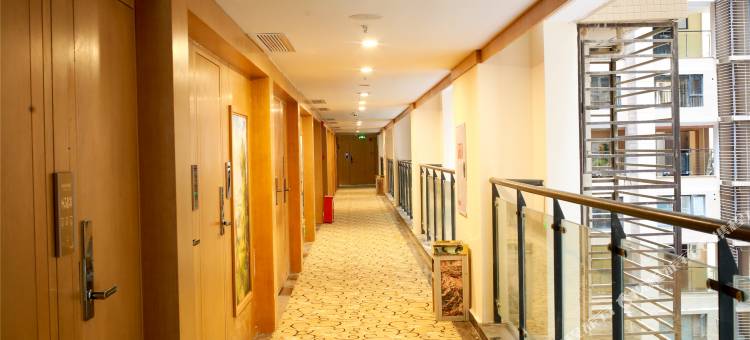 成都瑞儀特假日酒店(东郊记忆成都理工大学店)图片