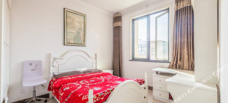 普罗旺斯小镇公寓(郑州索凌路店)图片