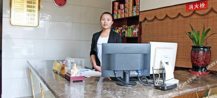 钦文168舒心酒店(重庆江北机场店)图片