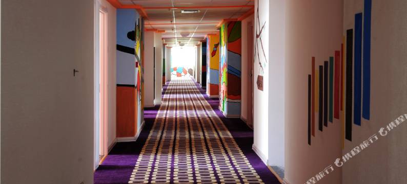 鸿宇酒店(招远体育场店)图片