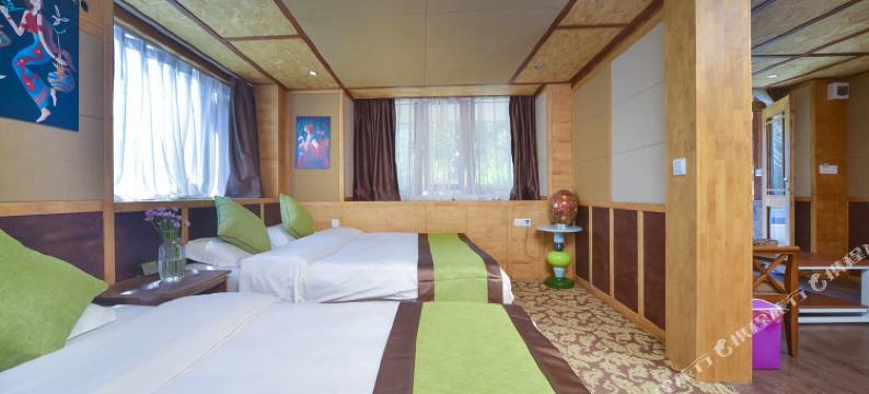 丽江山下的院子客栈图片