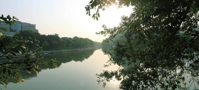 花里旅行客栈(桂林象鼻山公园火车站店)图片