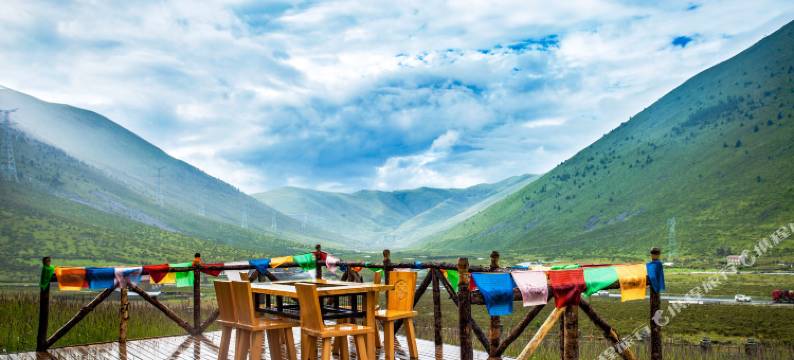 嘉姆尊度假酒店(康定新都桥木雅圣地景区店)图片