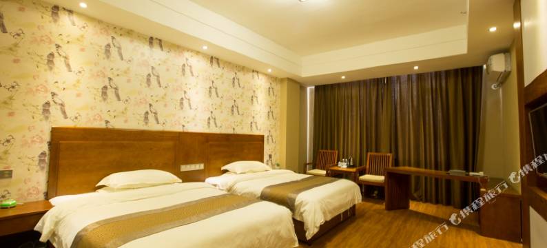 砚山龙湖元酒店图片