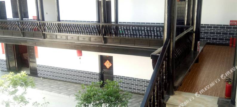 广元君臣客栈图片