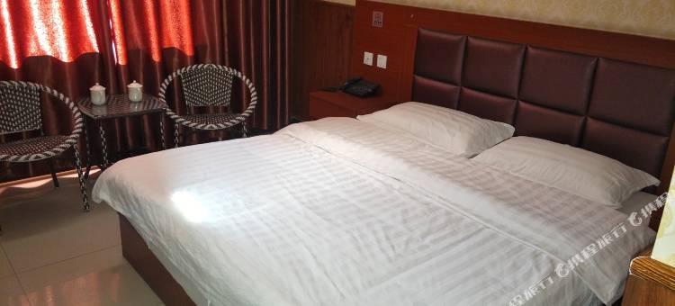 OYO西宁少英商务宾馆图片