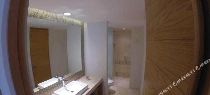 白特纳亚纳哈华丽公寓式客房酒店(Anah Luxury Condos by Baitna)图片