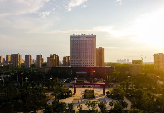 锺祥王府大酒店外景图