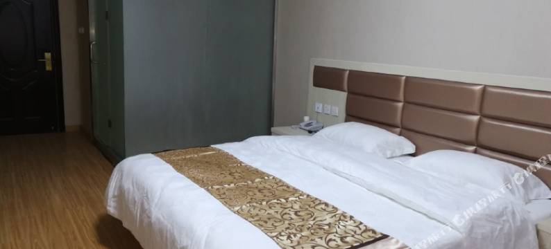 梁山豪庭快捷酒店图片