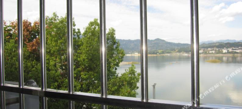 秭归卧龙宾馆图片