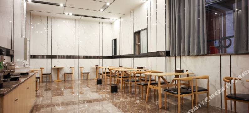 晋江怡家精品酒店(晋江机场SM广场店)图片