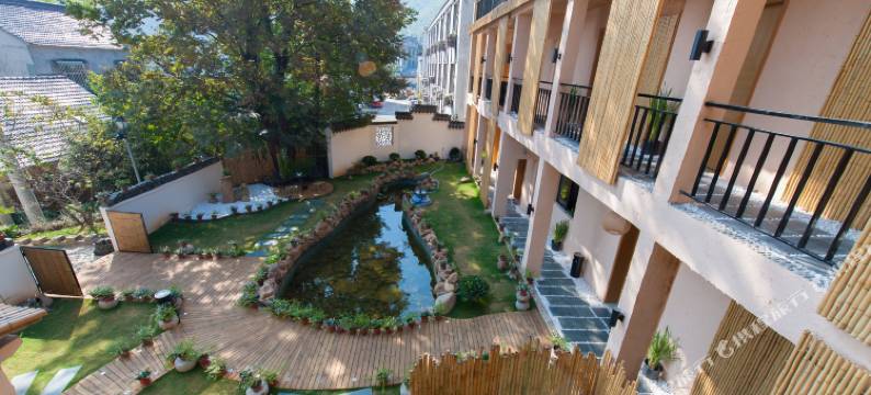 南山竹海芈呈·泡泡温泉度假庭院图片